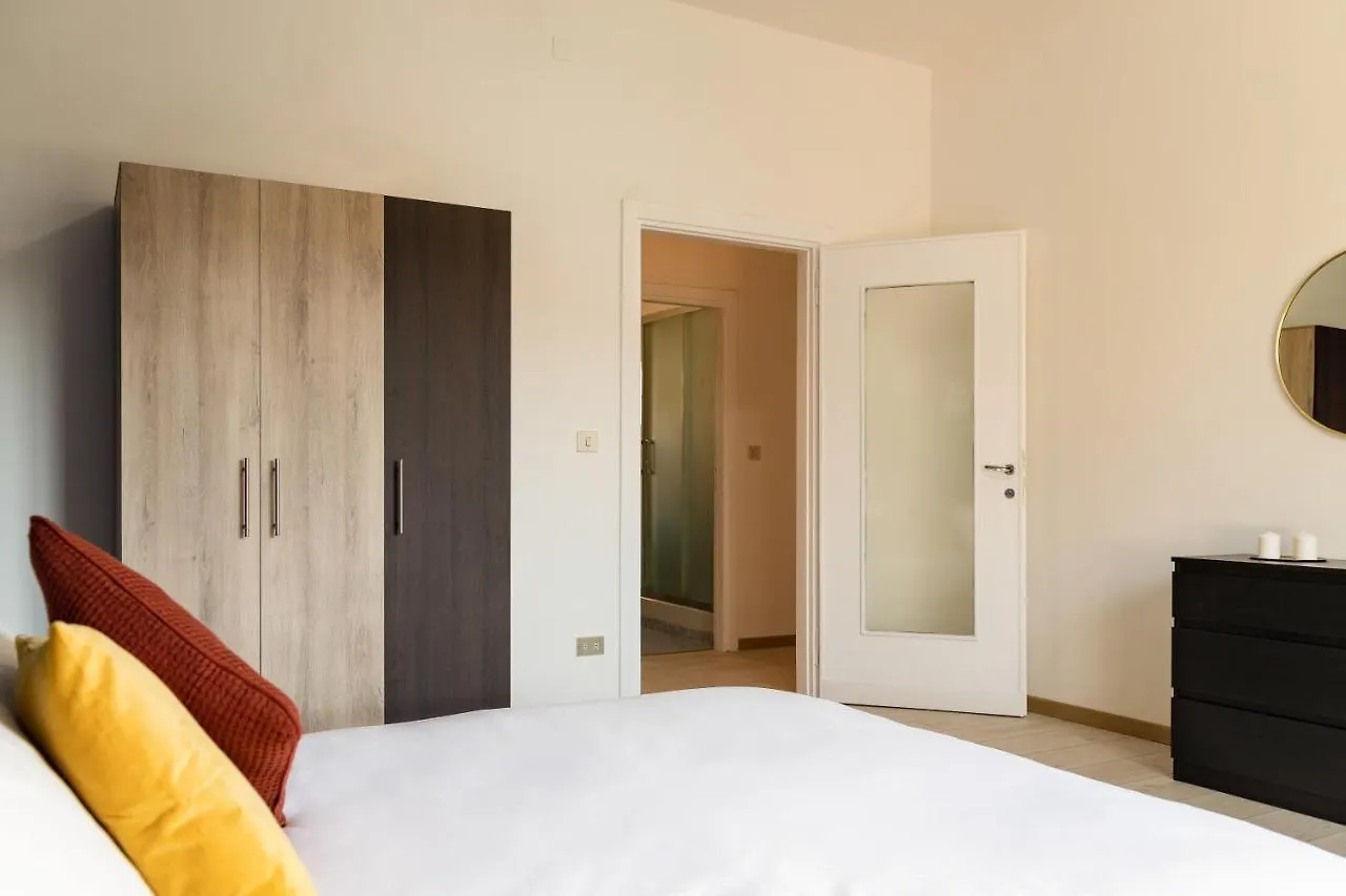Appartamento Accomodo Mit12 Trivano Linate Milano Italia